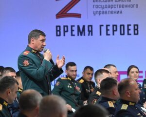 Время проверенных боем людей.