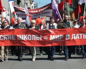 Уроки истории не научили!