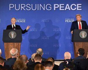 Владимир ПУТИН: Надо переходить от конфронтации к диалогу.