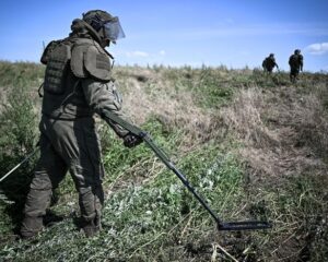 Побеждая затаившуюся смерть.