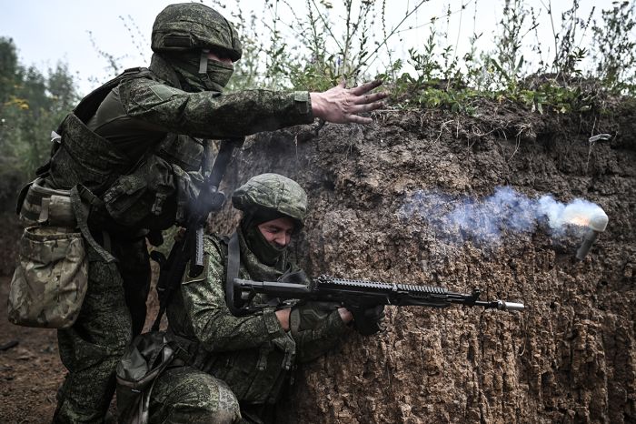 С учётом новых вызовов на поле боя