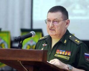Победу обеспечивает тыл.