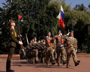 Повышая уровень взаимодействия.