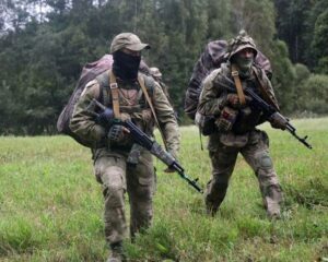 По законам военного времени.