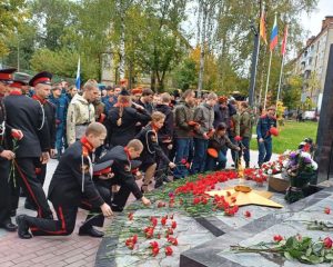 Во имя павших