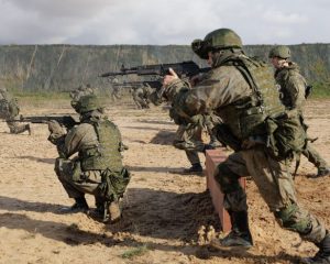 Подстрелить «Бабу Ягу»