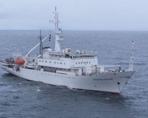 Море открывается настойчивым