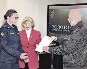 С «лейкой» и с блокнотом…
