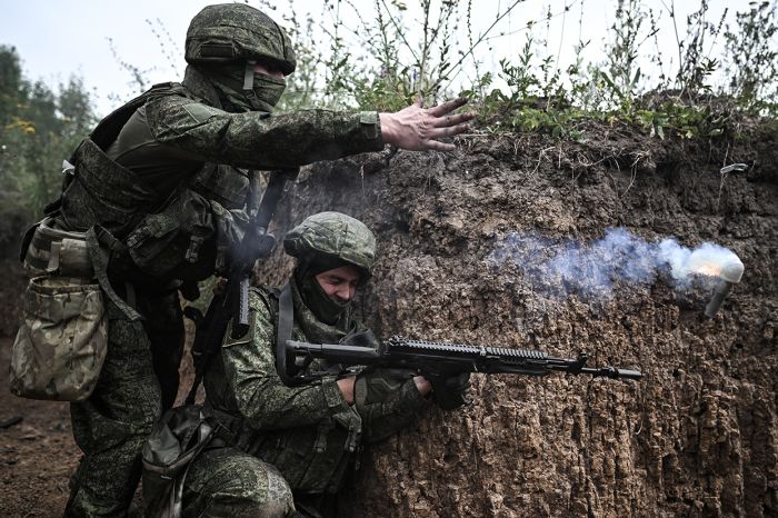 Солдата растит и закаляет полигон