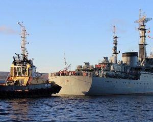 На «Смольном» – через восемь морей.