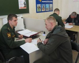 В приоритете – служба по контракту
