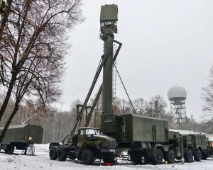 Закрывая небо.