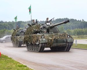 В иностранных армиях.