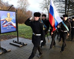 Героями не рождаются.