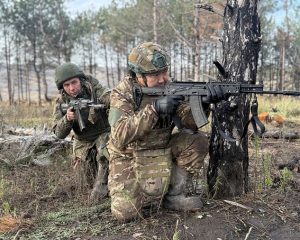 Крепче стали, сильнее огня.