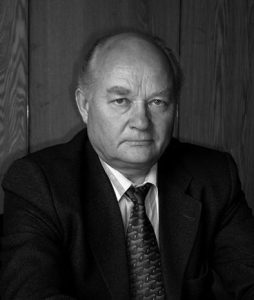 МОЛОДНЯКОВ Николай Александрович.