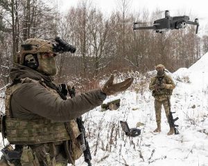 Решительно преодолеваем оборону противника.
