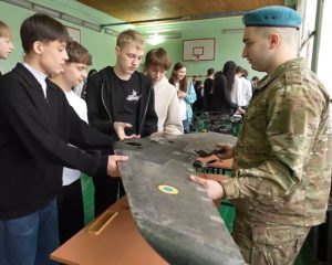 Праздник в школе имени героев