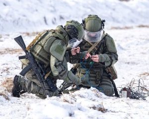 Задачи – учебные, взрывы – реальные.