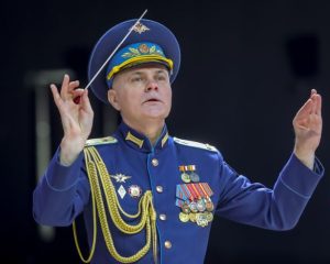 Музыка верно служит Родине