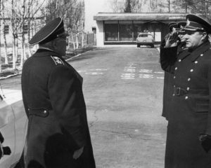 Главнокомандующему ВМФ Адмиралу Флота Советского Союза С.Г. Горшкову докладывает будущий главком.