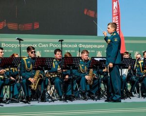 Вновь будет музыка звучать.