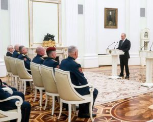 Награды тем, кто твёрдо стоит за Россию.