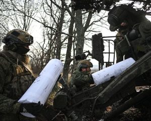 Выполнять священный долг – великая честь.