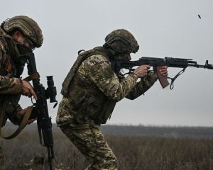 В полосе наступательных действий.