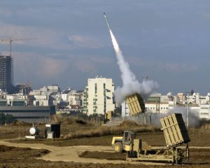 Израиль задействовал все возможности своей многослойной системы ПВО для отражения атак БпЛА, баллистических и крылатых ракет.
