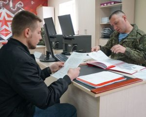Я бы в операторы БпЛА пошёл.