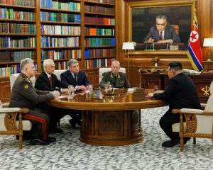 Скрепляя боевое единство народов.