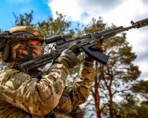 Держать равнение на Васинского, Барбоева и Пименова.