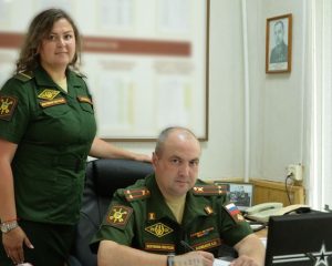 Все гарнизоны на двоих.