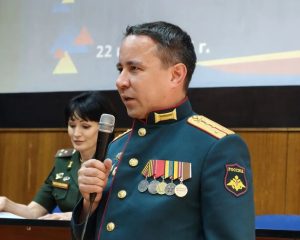 О стойкости и силе духа.