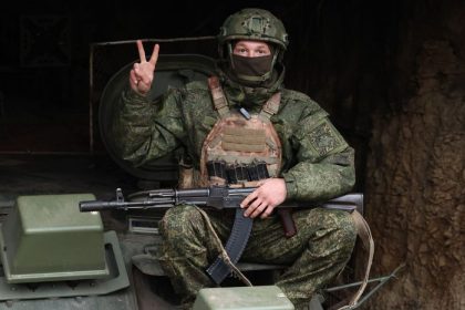 Адаптируются к гражданской жизни.