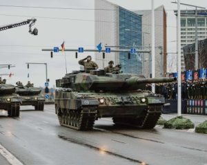 В иностранных армиях