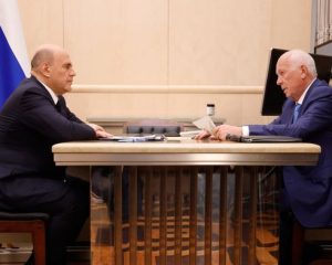 Выручка традиционно выросла.
