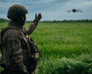 Громим укронацистов на всех направлениях