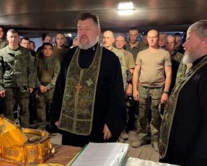 Прикоснуться к святыне накануне боевой задачи.