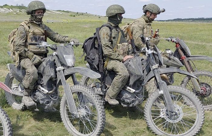 «Змей» учит летать над бездорожьем.