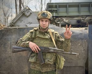 Содействие армии крепнет