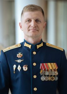 «Авторитет не даётся с должностью»
