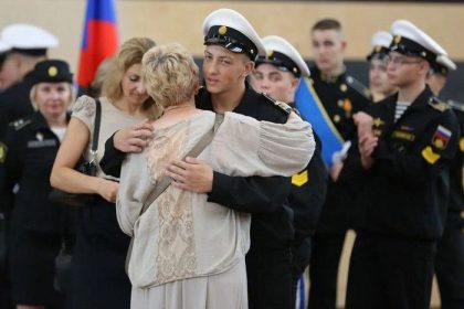 Курс – на службу Отечеству.