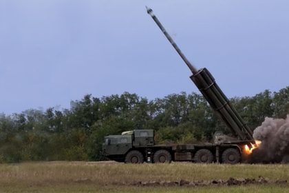 «Колючий», огонь по врагу!