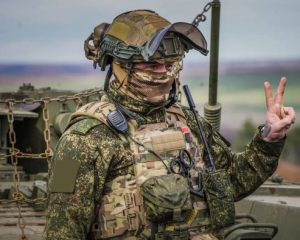 Уральские волонтёры согревают фронт заботой