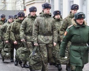 Настроение первых.