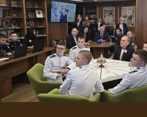 Увидеть мир глазами юных