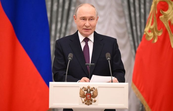 Владимир ПУТИН: Вашими учениками мы по праву гордимся…