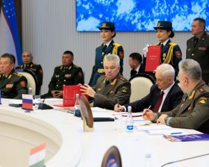 Для поддержания стабильности на пространстве Содружества.